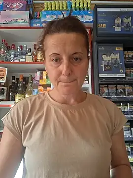 Snapshot of Fluturas2 chatting on September 2025 02:08:01 PM Fluturas2 online show from September 2025 02:08:01 PM