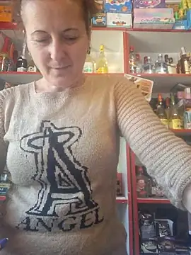 Snapshot of Fluturas2 chatting on September 2025 09:45:02 AM Fluturas2 online show from September 2025 09:45:02 AM