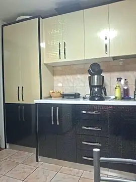 Snapshot of Fluturas2 chatting on October 2025 05:46:02 PM Fluturas2 online show from October 2025 05:46:02 PM