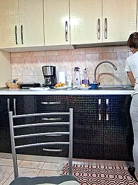 Snapshot of Fluturas2 chatting on October 2025 12:11:01 PM Fluturas2 online show from October 2025 12:11:01 PM