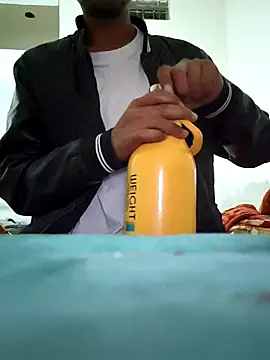 Snapshot of onlymasti00 chatting on November 2025 06:19:02 PM onlymasti00 online show from November 2025 06:19:02 PM