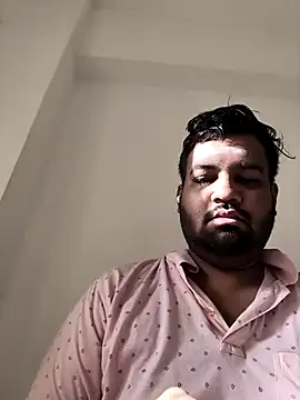 vinay smalldick online show from June 2026 02:23:02 AM