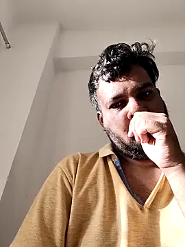 vinay smalldick online show from June 2026 02:03:01 AM