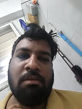 vinay smalldick online show from June 2026 04:39:02 AM