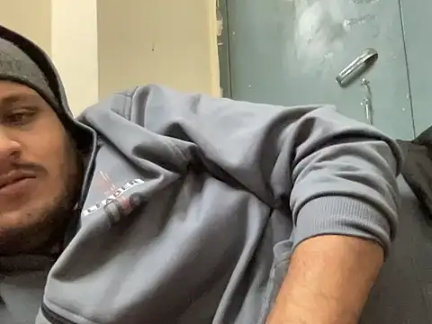 Snapshot of chiikuloveu chatting on November 2025 04:15:02 AM chiikuloveu online show from November 2025 04:15:02 AM