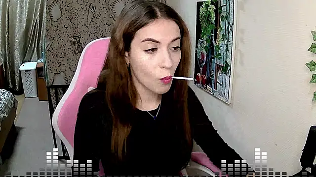 Snapshot of mona_fly chatting on September 2025 04:00:02 PM mona fly online show from September 2025 04:00:02 PM