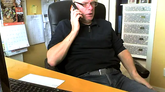 Snapshot of Klipparn chatting on March 2026 09:37:01 AM Klipparn online show from March 2026 09:37:01 AM