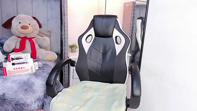 Miyu Komori online show from March 2026 07:35:01 PM