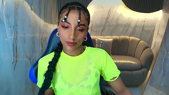 Snapshot of katty_berry_r chatting on October 2025 07:42:02 PM katty berry r online show from October 2025 07:42:02 PM