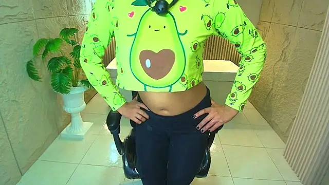 katty berry r online show from December 2025 08:15:02 PM