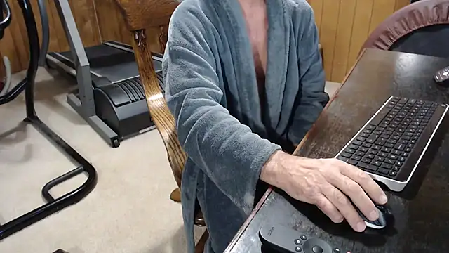 Snapshot of billy471 chatting on October 2025 03:25:02 PM billy471 online show from October 2025 03:25:02 PM