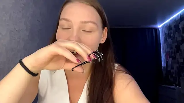 SwiiSweet online show from October 2025 07:12:01 PM