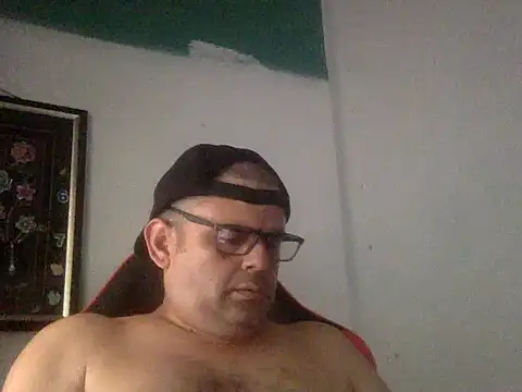 Katracho6969 online show from May 2026 06:35:02 PM