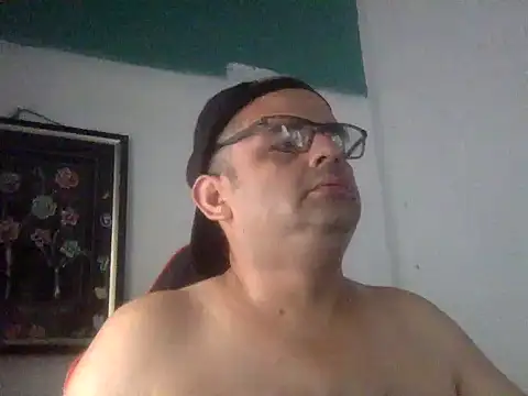 Katracho6969 online show from May 2026 04:57:02 PM