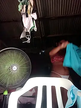 Lucy-Ferr online show from September 2025 04:06:02 PM