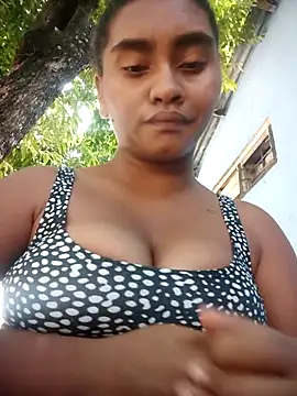 Lucy-Ferr online show from October 2025 04:04:02 PM