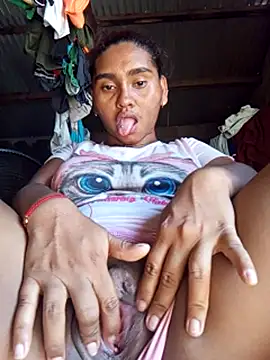 Lucy-Ferr online show from January 2026 07:05:02 PM