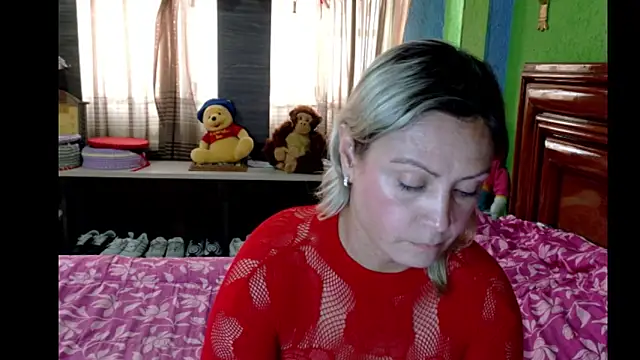  Charlize theron  online show from April 2026 08:23:01 PM