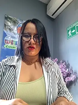 Milagros-hot online show from October 2025 02:07:01 PM