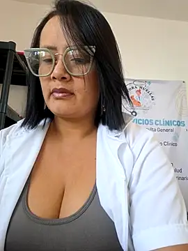 Milagros-hot online show from November 2025 05:01:02 PM