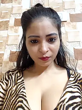Snapshot of QUEEN-ADITI chatting on September 2025 12:49:01 PM QUEEN-ADITI online show from September 2025 12:49:01 PM