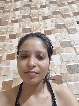 QUEEN-ADITI online show from November 2025 06:18:01 PM