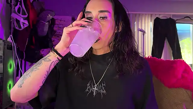 xoFrankie online show from January 2026 10:34:01 PM