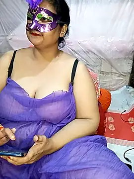 Snapshot of Tanisha-Chy chatting on October 2025 05:33:01 PM Tanisha-Chy online show from October 2025 05:33:01 PM