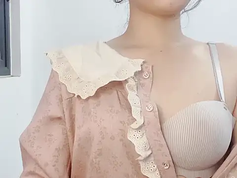 Miumiu028 online show from May 2026 05:28:02 PM