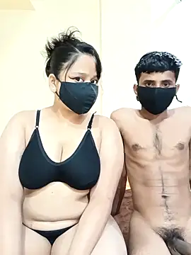 Snapshot of Beautiful_couple_70 chatting on February 2026 06:03:01 PM Beautiful couple 70 online show from February 2026 06:03:01 PM
