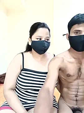 Snapshot of Beautiful_couple_70 chatting on February 2026 05:46:02 PM Beautiful couple 70 online show from February 2026 05:46:02 PM