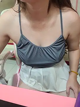 YanHann online show from October 2025 01:28:02 AM