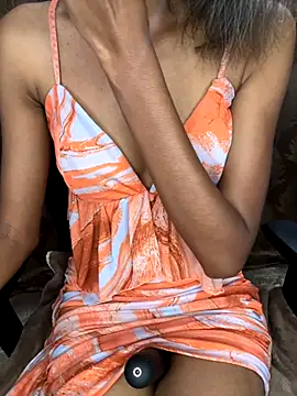 Snapshot of _Sanam_ chatting on October 2025 02:00:01 AM Sanam online show from October 2025 02:00:01 AM