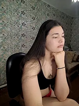 Albi Glow online show from October 2025 02:01:02 AM