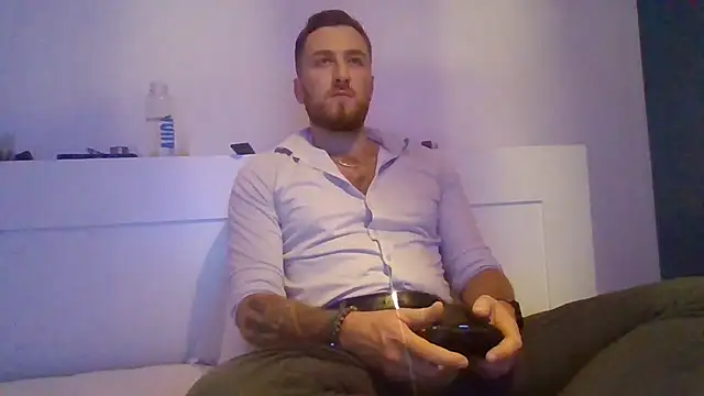 Snapshot of Keviios chatting on September 2025 05:56:02 PM Keviios online show from September 2025 05:56:02 PM