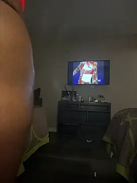 Snapshot of CinnaCakesss chatting on March 2026 05:21:02 AM CinnaCakesss online show from March 2026 05:21:02 AM