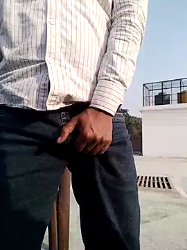 YourTarzan online show from December 2025 09:40:01 AM