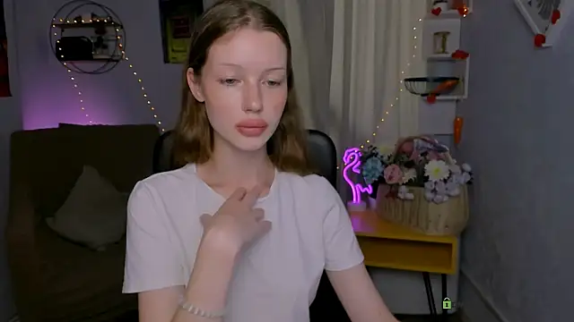 khloebeauty online show from June 2026 12:14:01 PM
