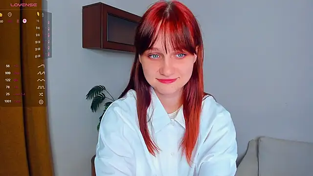 Snapshot of KatyKufel chatting on September 2025 06:44:01 PM KatyKufel online show from September 2025 06:44:01 PM