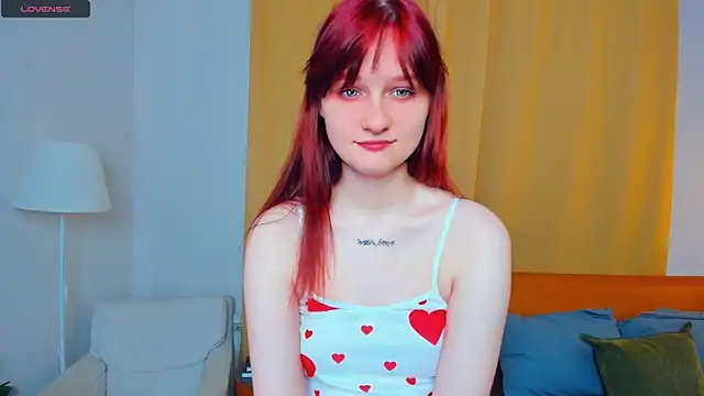 Snapshot of KatyKufel chatting on October 2025 07:42:02 PM KatyKufel online show from October 2025 07:42:02 PM