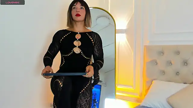 Snapshot of AliceFit_212 chatting on September 2025 01:03:01 PM AliceFit 212 online show from September 2025 01:03:01 PM