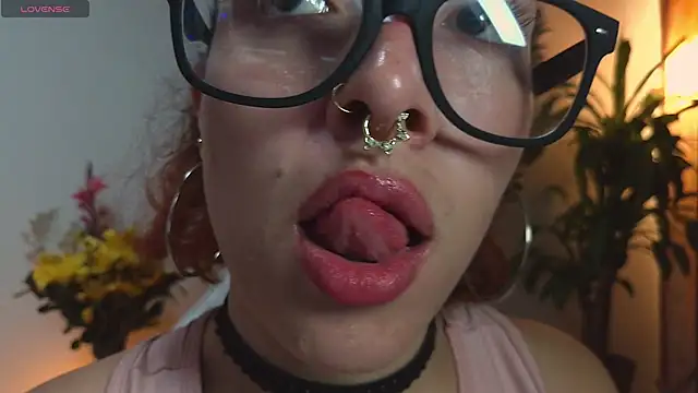 Snapshot of bri_von_dhara__ chatting on June 2026 04:38:02 PM bri von dhara online show from June 2026 04:38:02 PM
