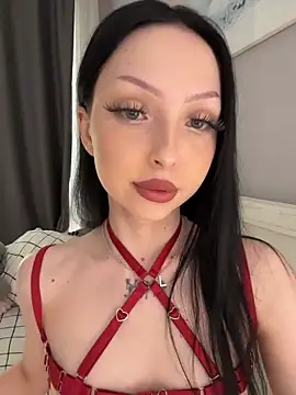 Lina Thornton  online show from May 2026 09:49:02 AM