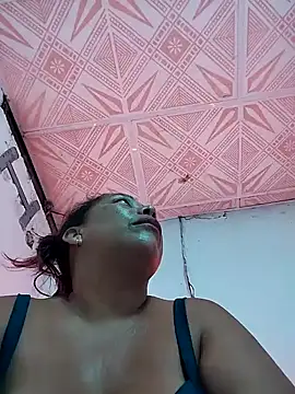 Naomi-Mature online show from March 2026 09:37:02 AM