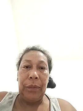 Naomi-Mature online show from May 2026 10:53:02 AM