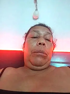 Naomi-Mature online show from May 2026 03:35:02 AM