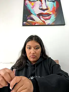 SharaRous online show from December 2025 11:59:01 AM