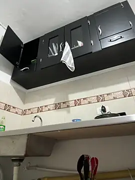 Snapshot of Rizos_hot_official chatting on October 2025 08:43:02 PM Rizos hot official online show from October 2025 08:43:02 PM