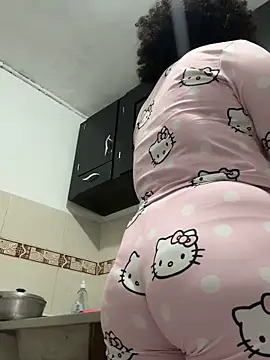 Snapshot of Rizos_hot_official chatting on November 2025 03:55:01 PM Rizos hot official online show from November 2025 03:55:01 PM