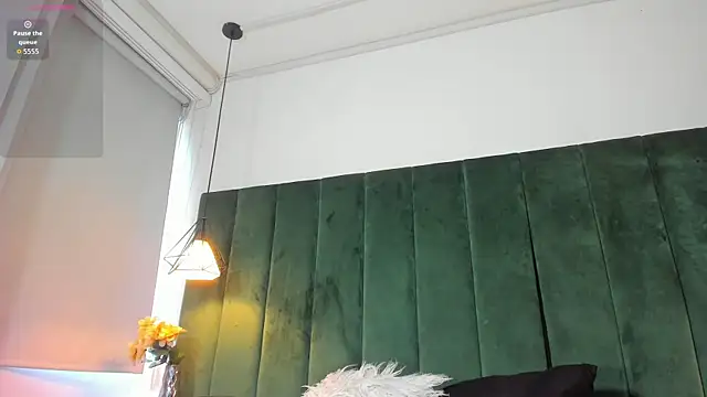 kittyy milk 001 online show from October 2025 08:20:01 PM